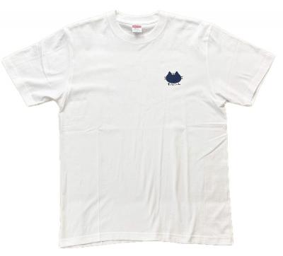 たてにゃんTシャツnew白 全体フロント.jpg